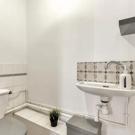 Le Queen - Wifi - Parking Gratuit - Climatisation - - Equipee Apartment Carcassonne