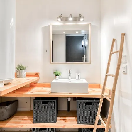 Le Queen - Wifi - Parking Gratuit - Climatisation - - Equipee Appartement
