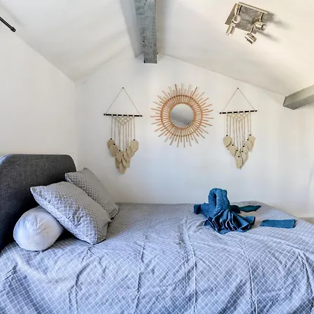 Appartement Le Queen - Wifi - Parking Gratuit - Climatisation - - Equipee