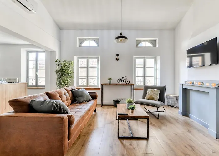 Le Queen - Wifi - Parking Gratuit - Climatisation - - Equipee Carcassonne