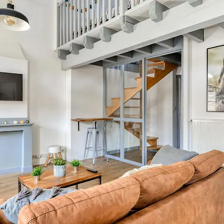 Apartment Le Queen - Wifi - Parking Gratuit - Climatisation - - Equipee Carcassonne